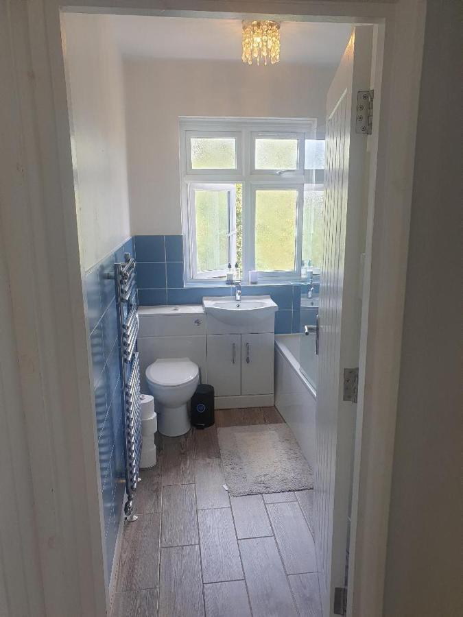 Spacious Private Room In Vibrant South London ืทอร์นตันเฮลท์ ภายนอก รูปภาพ