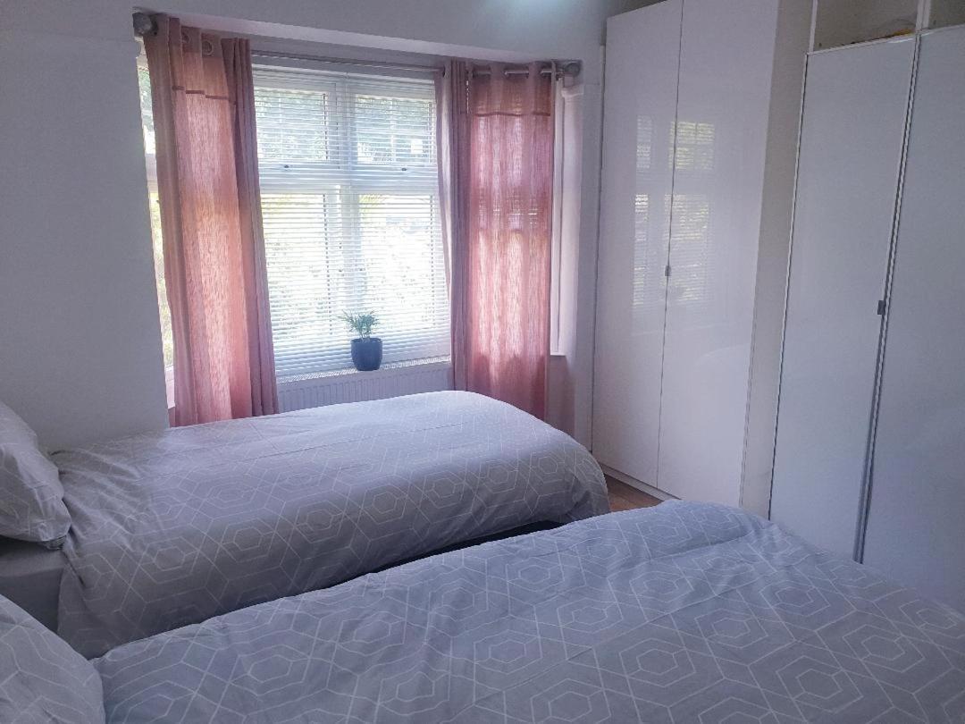 Spacious Private Room In Vibrant South London ืทอร์นตันเฮลท์ ภายนอก รูปภาพ
