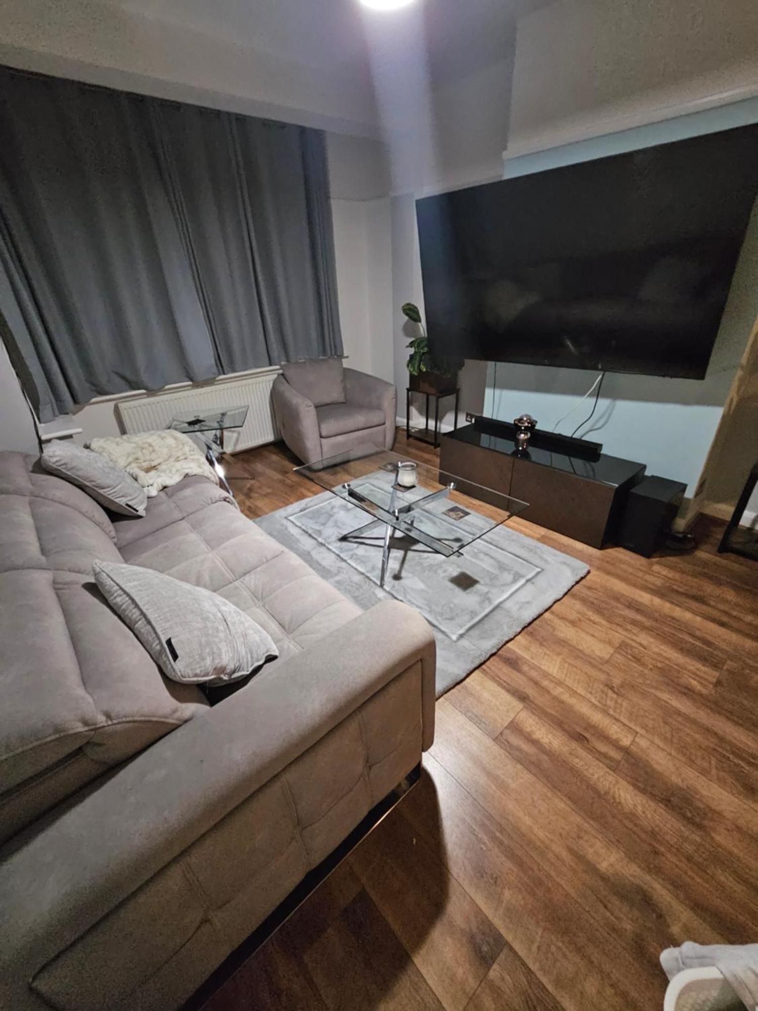 Spacious Private Room In Vibrant South London ืทอร์นตันเฮลท์ ภายนอก รูปภาพ